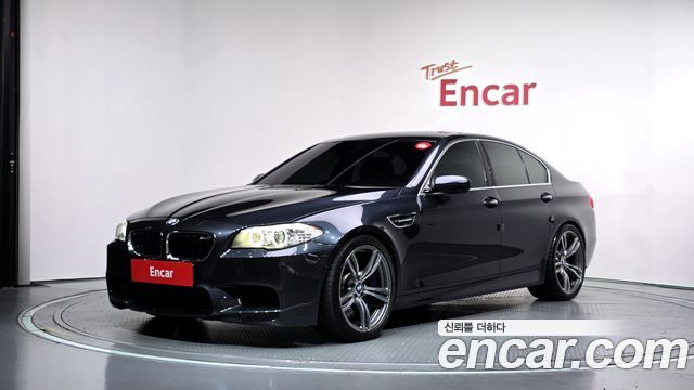 BMW M5 — exterior
