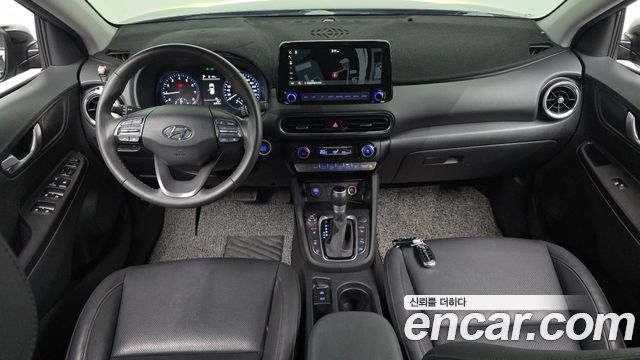 Hyundai Kona — interior