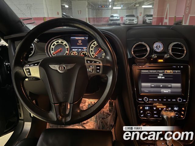 Bentley Continental — interior