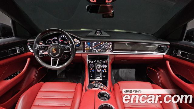 Porsche Panamera — interior