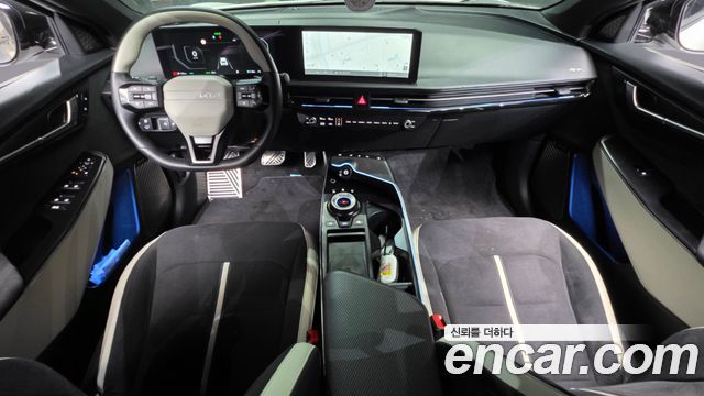 Kia EV6 — interior
