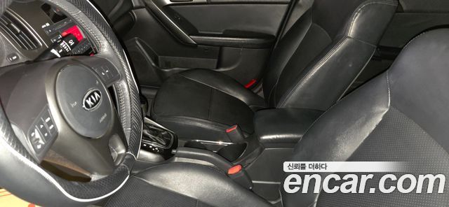Kia Forte — interior