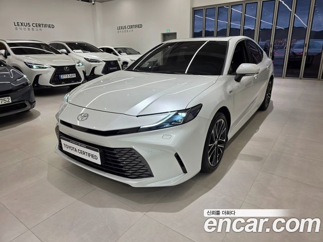Toyota Camry — exterior