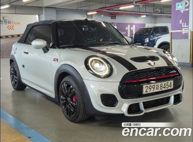 MINI Cooper Convertible — exterior