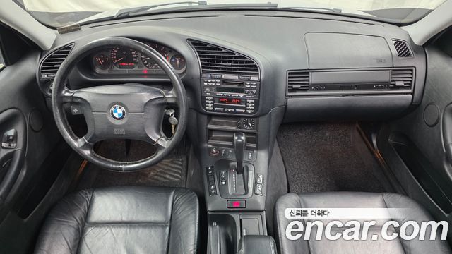 BMW 3 Series — interior
