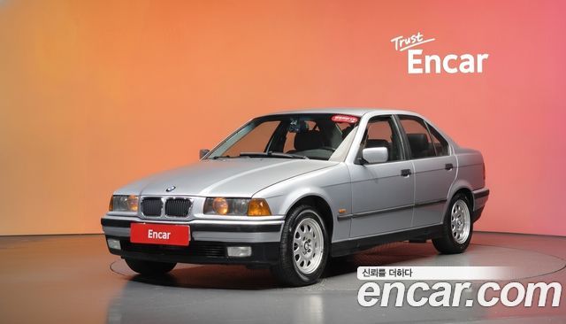 BMW 3 Series — exterior