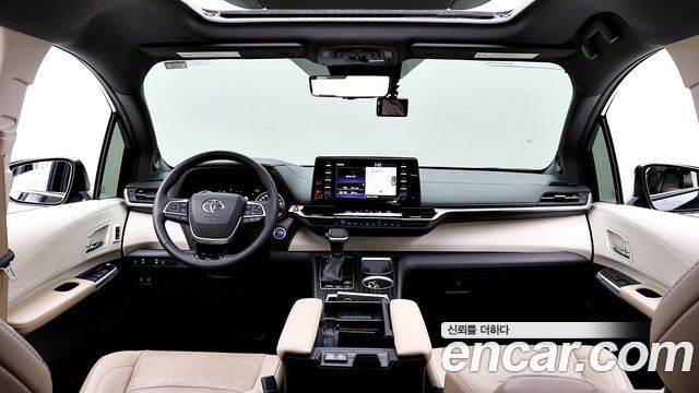 Toyota Sienna — interior