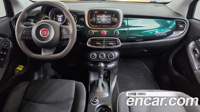 Fiat 500X — interior