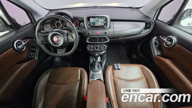 Fiat 500X — interior