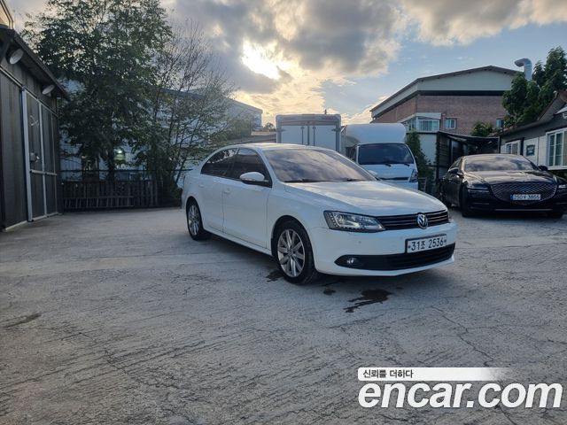 Volkswagen Jetta — exterior