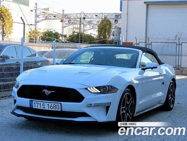 Ford Mustang — exterior