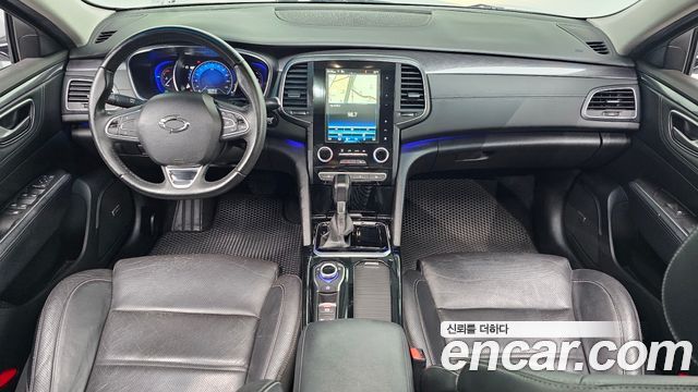 Renault Korea SM6 — interior