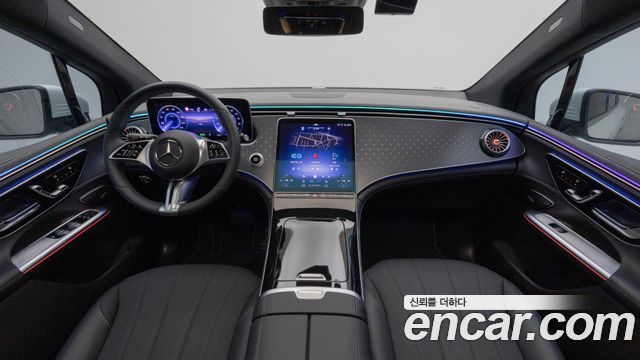 Mercedes-Benz EQE — interior