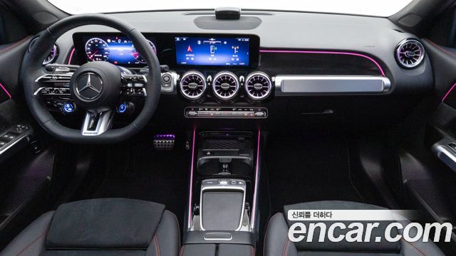 Mercedes-Benz GLB-Class — interior