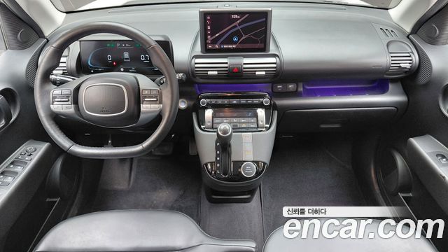 Hyundai Casper — interior