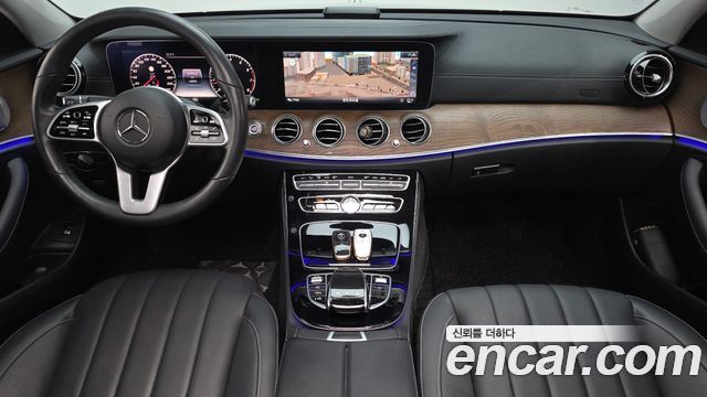 Mercedes-Benz E-Class — interior