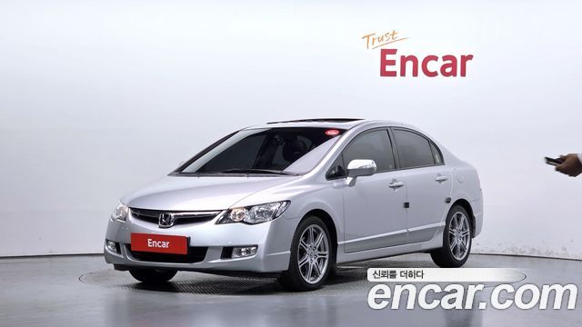 Honda Civic — exterior