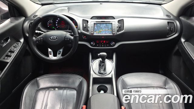 Kia Sportage — interior