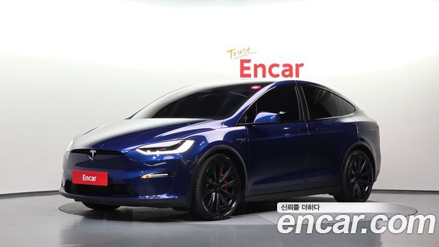 Tesla Model X — exterior