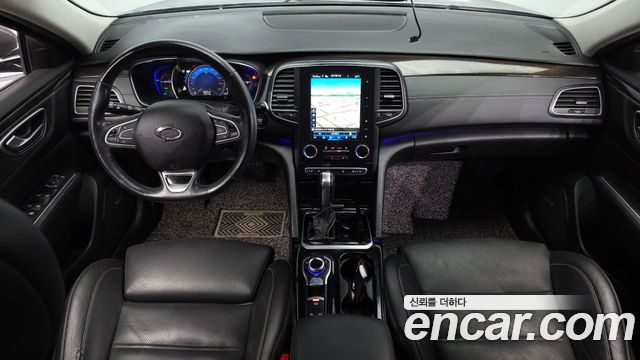 Renault Korea SM6 — interior