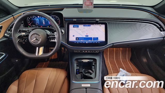 Mercedes-Benz E-Class — interior