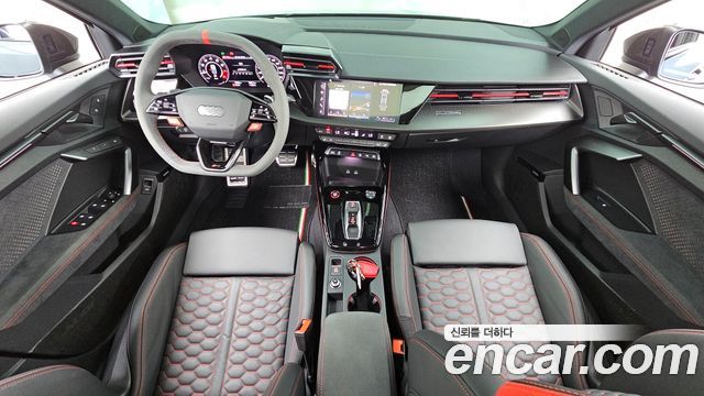 Audi RS3 — interior