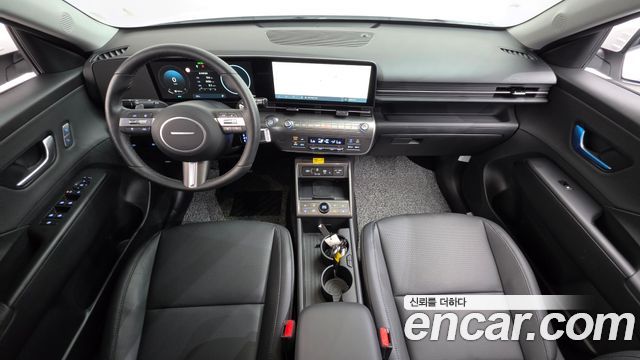 Hyundai Kona — interior