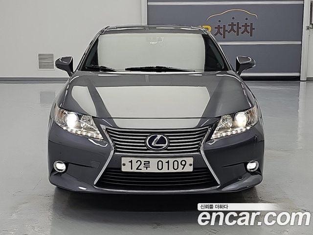 Lexus ES — exterior