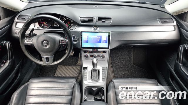 Volkswagen CC — interior