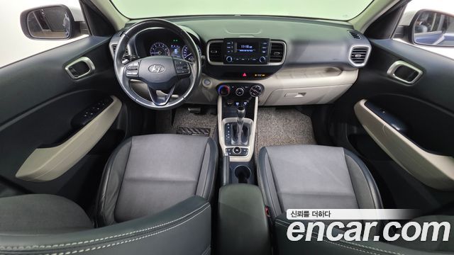 Hyundai Venue — interior