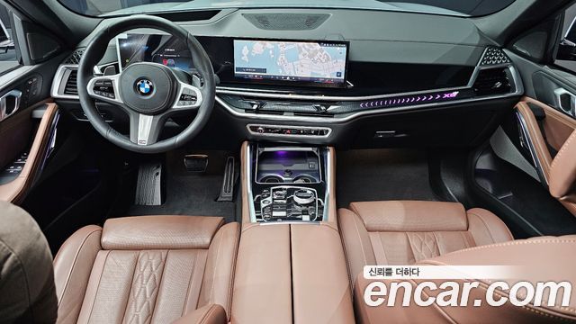 BMW X6 — interior