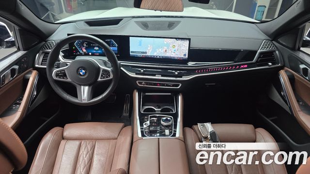 BMW X6 — interior