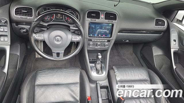 Volkswagen Golf — interior
