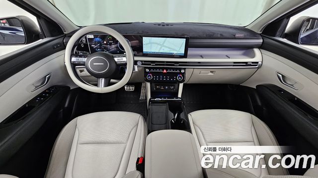 Hyundai Tucson — interior