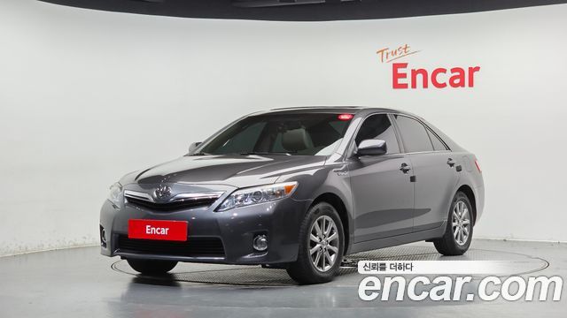 Toyota Camry — exterior