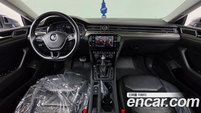 Volkswagen Arteon — interior