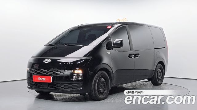 Hyundai Staria — exterior