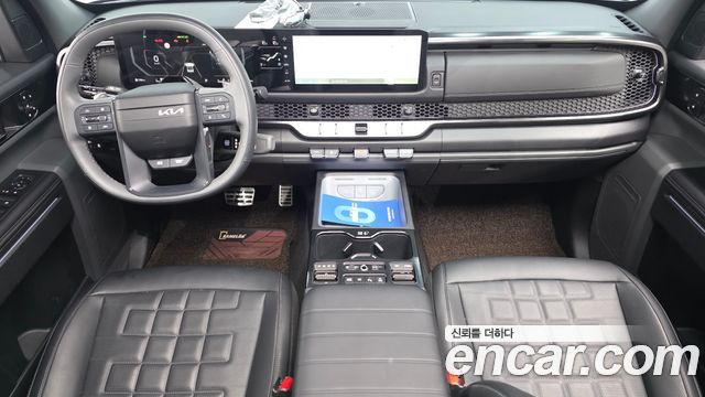 Kia Tasman — interior