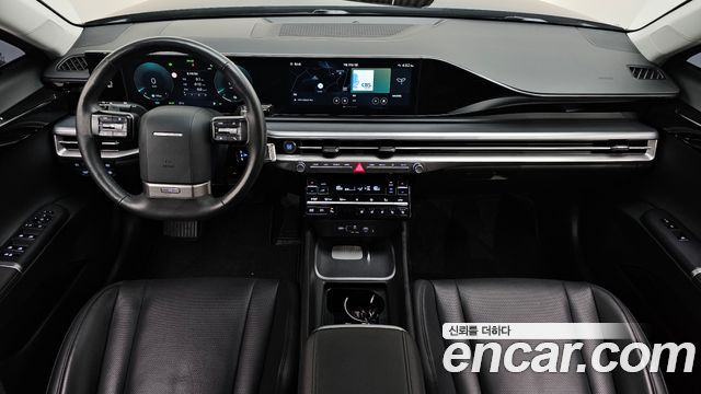 Hyundai Grandeur — interior