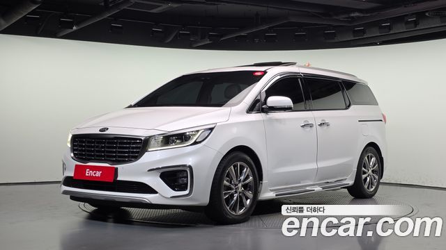 Kia Carnival — exterior