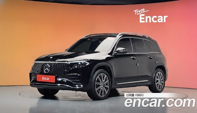 Mercedes-Benz EQB — exterior