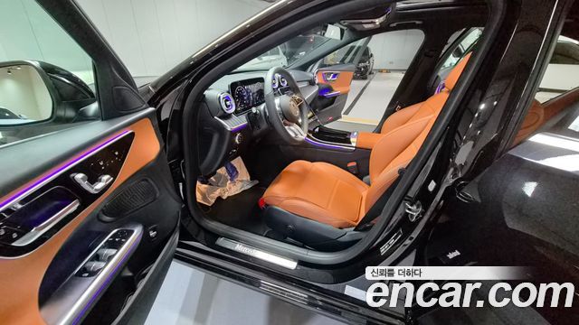 Mercedes-Benz C-Class — interior