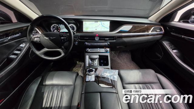 Genesis G90 — interior