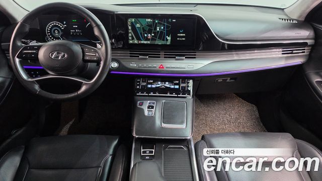 Hyundai Grandeur — interior