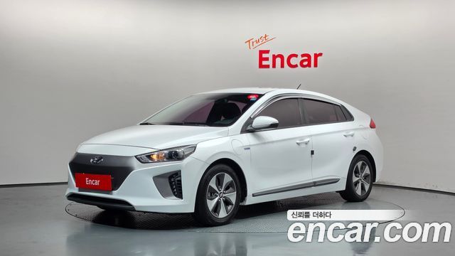 Hyundai Ioniq — exterior