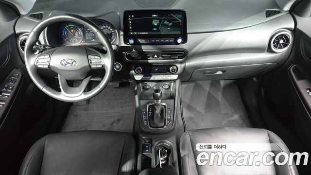 Hyundai Kona — interior