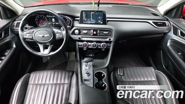 Genesis G70 — interior