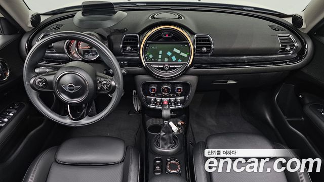 MINI Clubman — interior
