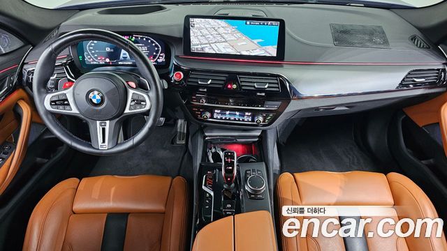 BMW M5 — interior