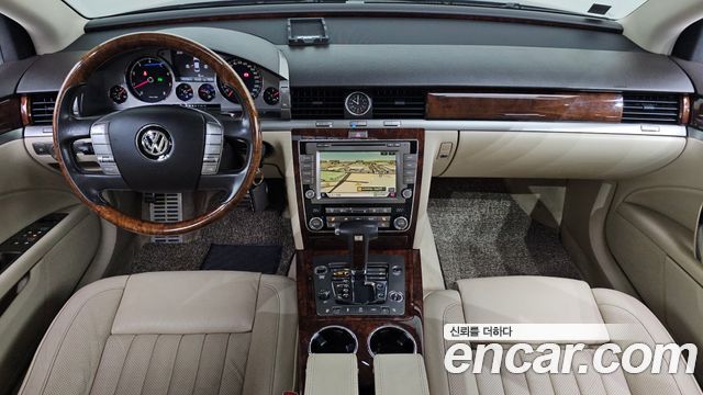 Volkswagen Phaeton — interior